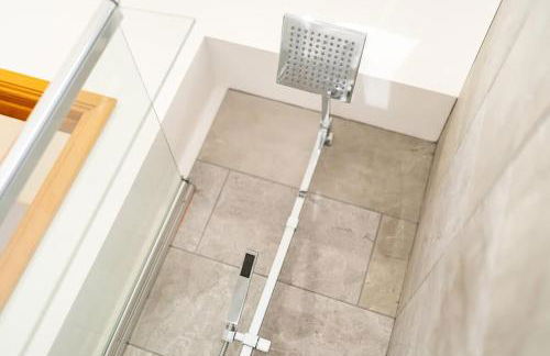 The Church Front - Photo 32