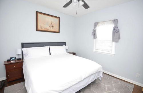 Spacious Home with Parking, Laundry - Near RU, RWJ, NJ Transit - Foto 36