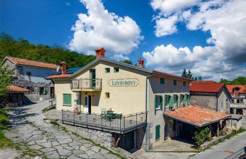 Familija Lovrinovi Retreat with Shared Pool - Foto 18