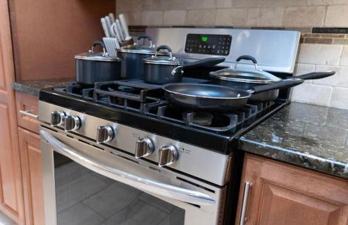 Modern 3BR Near EWR, Parking, 25 Min NYC - Foto 17