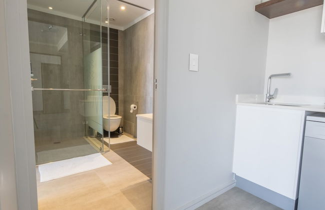 Stunning Apartment in Sandton - Photo 58