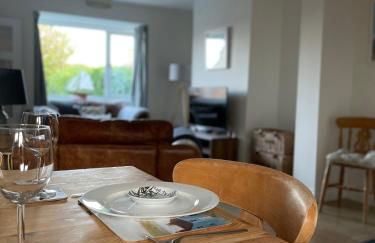 Bramblebee Cottage Salthouse - Photo 21