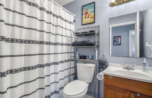 Waterfront Home with Pool, Hot Tub and Game Area - Foto 8