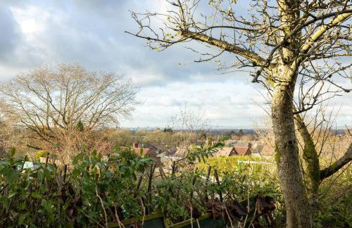 Cosy mid century Stockport with views, dog walks, woodburner - Foto 54