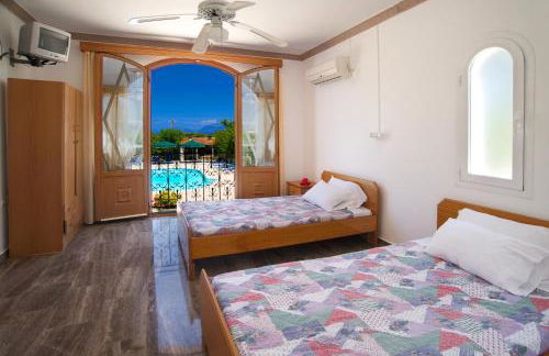 Nikos Studios and Apartments - Photo 38