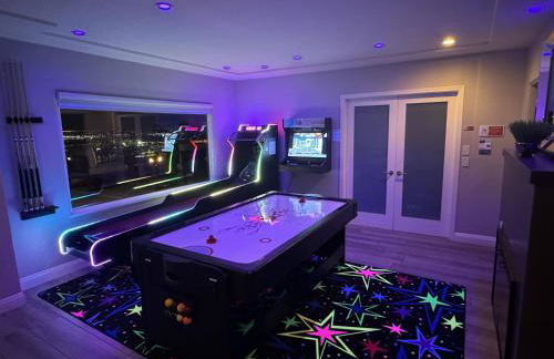 “Backyard Is OMG” Spa Pool BBQ Game Room Views - Foto 16