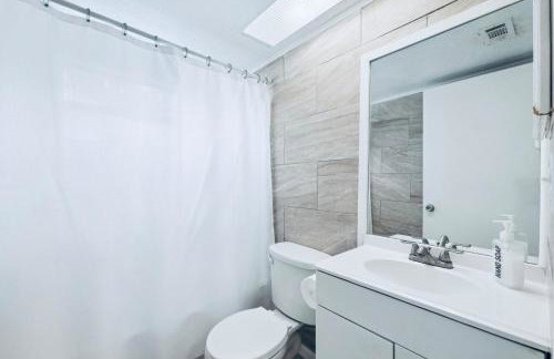 2BR Home with Private Pool, Fire Pit and Grill - Foto 21