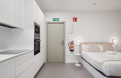 Confort y Ubicación en Madrid - Santero Suites - Photo 15
