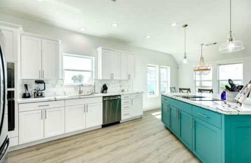 Osprey Watch - Stunning Oceanfront Inside & Out! - Photo 8