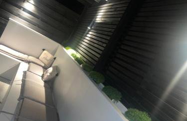 Stunning Open Plan 3 Bedroom House - Photo 24