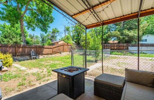 Alder Nest Cozy Retreat w Fire Pit & Workspace - Foto 24