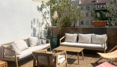Duplex avec grande terrasse vieux port parking gratuit - Foto 1, Garden, sunbed
