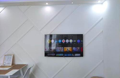 CinéLux - Appartement entier - Parking gratuit - Foto 11