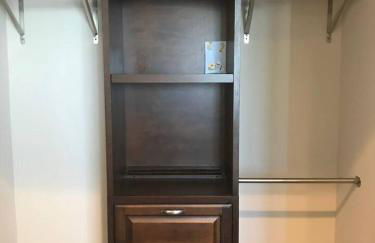 Entire Extra Large Luxury 3 Bedrooms Condo - Photo 17