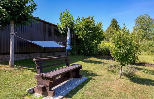 2 Bedroom Beautiful Home In Plaski - Photo 20