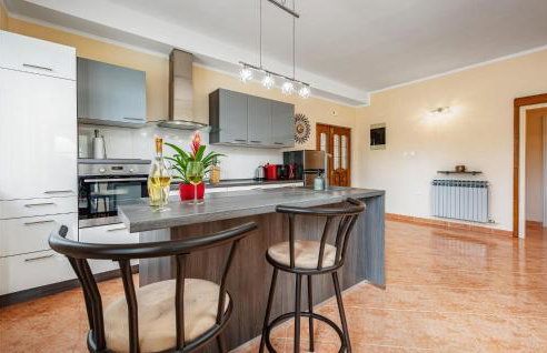 5 Bedroom Nice Home In Karojba - Foto 32