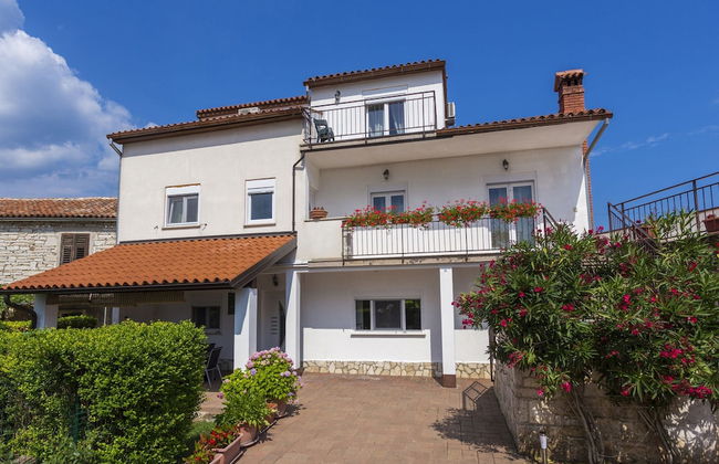 Villa in Kujici Near Beach With Pool - Foto 37