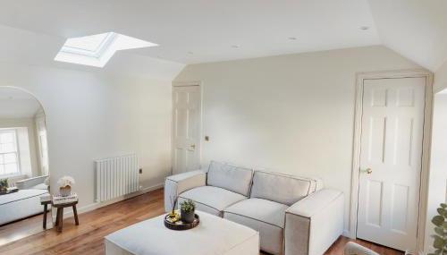 Charming Central Mews Home with Secure Parking - Foto 4