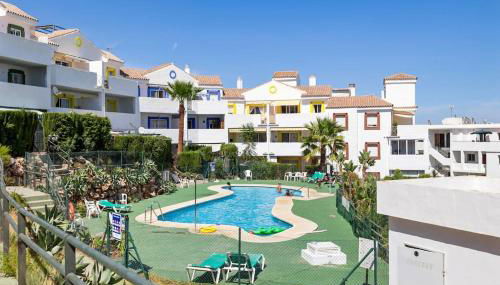 Beautiful 3 Bed Stylish & Cozy Apartment - Susanna Suite - Photo 3