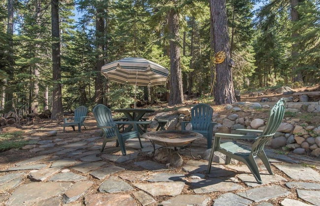 Ellis Peak by Avantstay Beautiful Mckinney Cabin w/ Filtered Lake Views - Foto 35