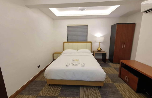 Aurora Villas and Cabin Resort - Photo 6