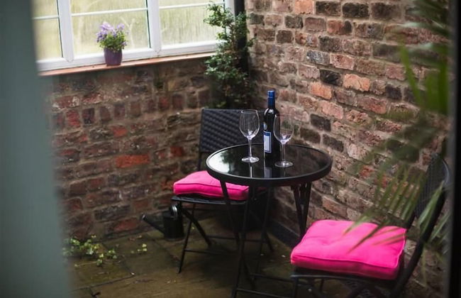 The Light Well - Photo 13