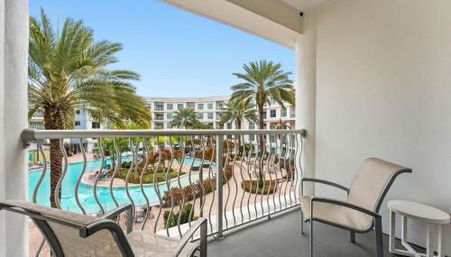 Orlando Getaway with Pool View Balcony - Foto 2