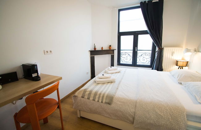 Charming Triplex Near Avenue Louise - Photo 8