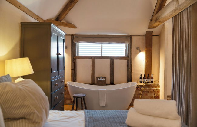 Retreat East - Photo 13