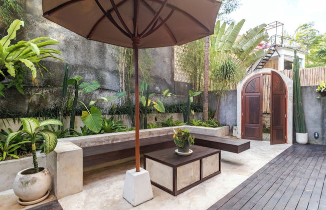 Azure 2BR Modern Private Pool Villa in Pererenan - Photo 33