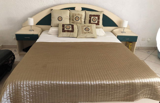 Lovely Apartment in Flic en Flac, Close to the Lovely Beach and all Amenities - Photo 5