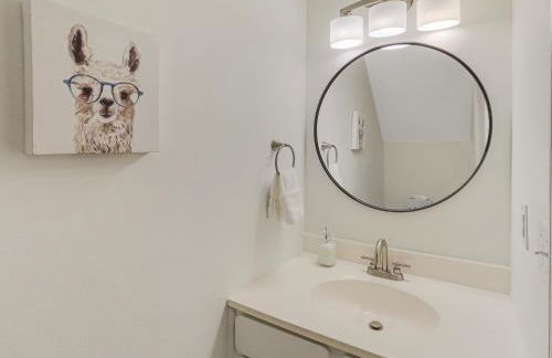 5 Min to Beach—King Beds - Photo 15