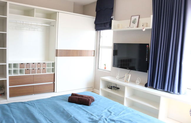 Beautiful Domain 2 Bedrooms - Photo 12