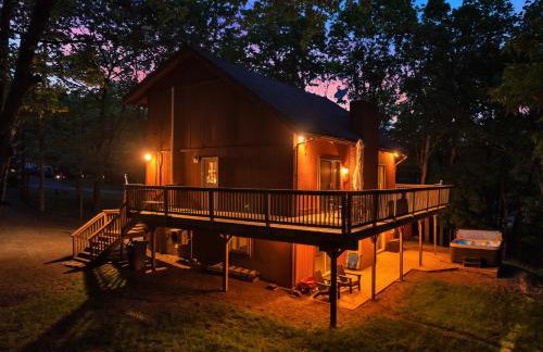 Lakefront Home, Hot Tub, Pool Access, Boats, Pets - Photo 17