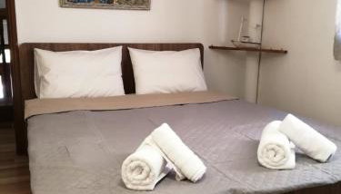 Eleni's Traditional Home with Barbeque - Foto 3