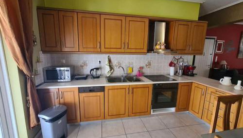 Άνετο, μεγάλο σπίτι κοντά στο μετρό - Foto 2