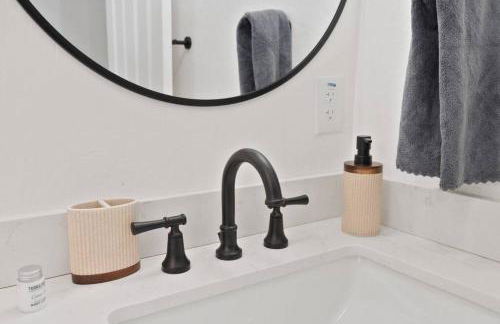 3.8 Miles From Downtown Phoenix #C - Photo 5