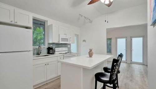 Tropical Oasis 2BR w Pool - Foto 5