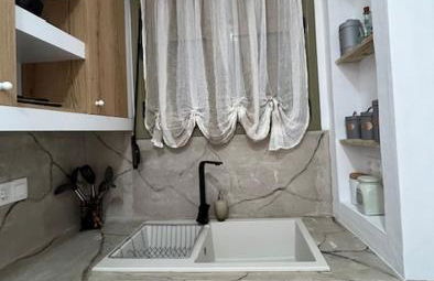 Sonia`s luxury apartment with jacuzzi - Photo 15