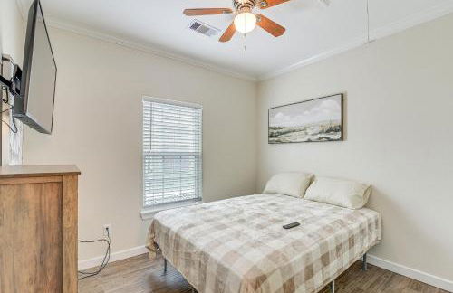 Walk to Beach and Moody Mansion Galveston Home! - Foto 8