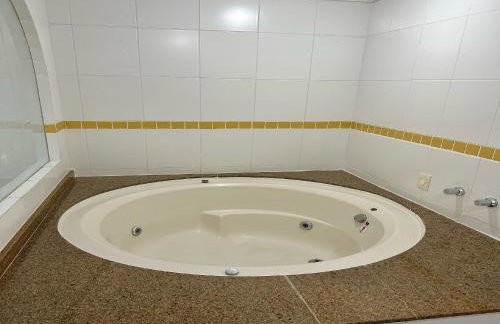 Saint Sebastian Flat 307 - Com Hidro! até 3 pessoas, Duplex, no centro - Foto 15