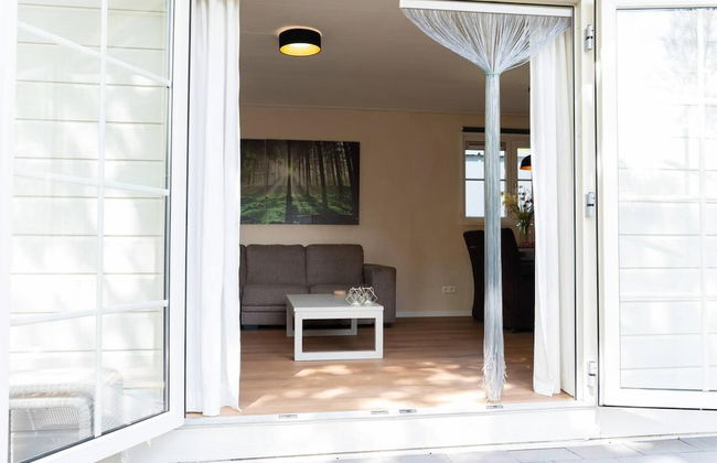 Enjoyin Luxury Chalet With Swimming Pool - Photo 17