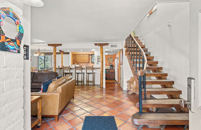 Fort Marcy Hotel Suites by All Seasons Resort Lodging - Foto 27