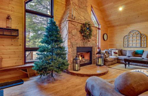 Hike, Fish and Relax Fireside! Forest Lakes Cabin - Foto 5