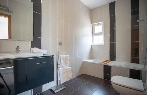 16 Centeanes - Fabulous Location Just Short Walk t - Foto 89