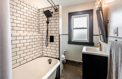 Luxe Mid-Century Styled Townhouse #3631 - Foto 12