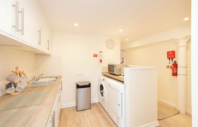 Secluded Brewery Apartment - Foto 18