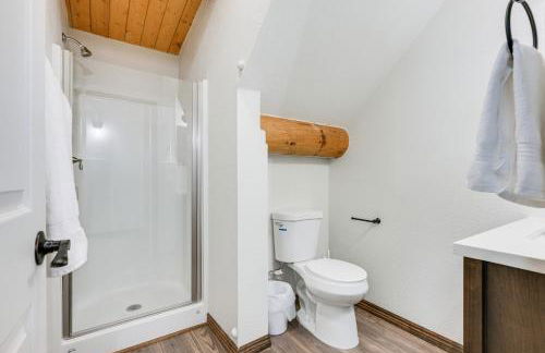 Riverfront Montana Log Cabin with Mountain Views! - Foto 19