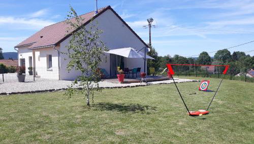 Entre Lacs Et Montagnes , Maison individuelle,lits préparés, parking et ménage inclus - Foto 2, Garden