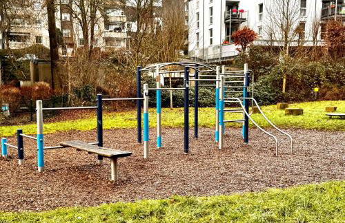 Moderne Wohnung mit Balkon ideal für Familien und Geschäftsreisende - Photo 51